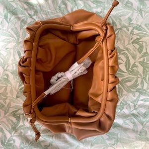 Bottega Veneta POUCH